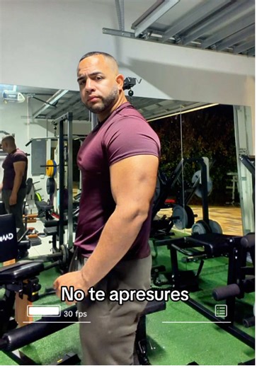 Así como se entrena el cuerpo… se entrena el carácter. Cada repetición duele, Cada esfuerzo cansa, Pero uno sigue…. Nos tocó aprender a ser fuertes antes de tiempo, nos tocó madurar rápido, nos tocó luchar más que otros, Pero aquí estamos (de pie, firmes y sin rendirnos. 💪🏼 #Dis#Disciplinas#Resistenciab#Cubar#CarácterntalidadFuerte