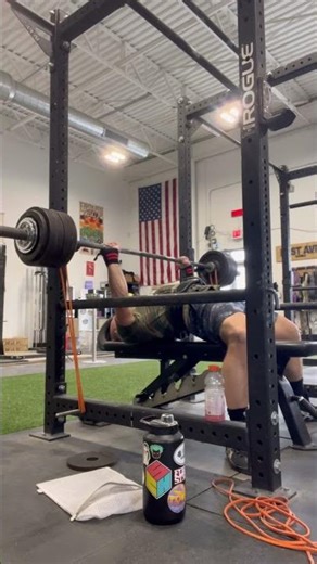 Double mini banded pause bench press, 272lb