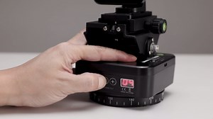 Soonpho M4 Motorized Rotating Panoramic Tripod Head, Remote Control Pan Tilt Head with Remote Control and Mobile Phone Clip for DSLR Cameras, Camcorders, Smartphones, Tripod