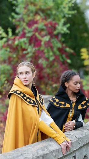 "Townswoman" Medieval Cloak