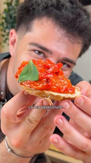 THE ULTIMATE PEPERONATA: simple, fast, and above all, super creamy! #peperonata #peppers #recipes
