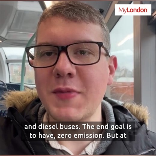 We take a ride on a SL10 Superloop bus in London 🚌⭕ | MyLondon