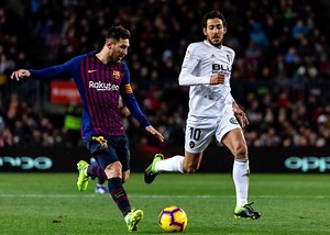 Messi-inspired Barca seal another La Liga title