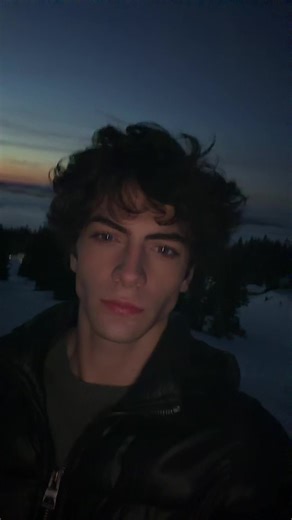 Another valentines alone ts so peak ✌️ | single on valentine's day