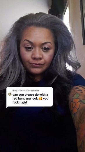 Quick Pin-Up Hair Tutorial for Vintage Rockabilly Look