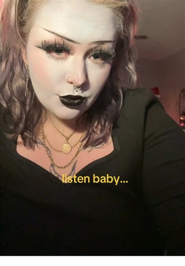 Luna Love (ur gamer gf;)) (@urgothgamergf_luna.love)’s videos with original sound - Xuvsp