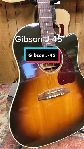 #gibson J-45 🎶 #axinhandguitars #guitardemo #guitartok #acousticguitar #northernillinoisuniversity #fyp #gibsonguitars #gibsonacoustic #oasis #wonderwall