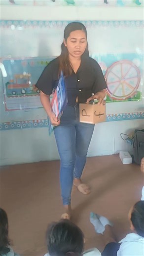 My DIY version ng hopscotch 😂😂😂 Thanks to my milk box sponsor Cai2 😁😂 #diy #hopscotch #reading #DepEdMATATAG #BuhayGuro #DepEdTEACHER #kindergarten | Teacher Jessa Rose Plarisan
