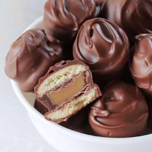 3-Ingredient Homemade Twix Bites - Gluesticks Blog