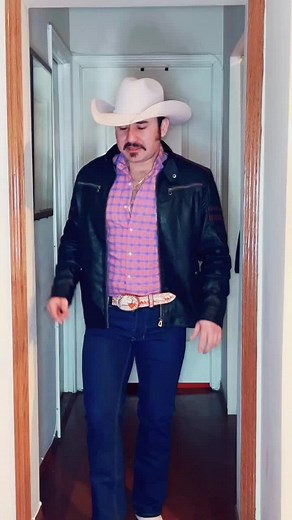 Stylish Cowboy Outfit Showcase: Fashion Tips