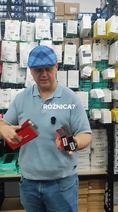 🎬 STACJA DOKUJĄCA? A PO CO TO KOMU?! No właśnie – po to, żebyś w końcu mógł podłączyć wszystko, a nie tylko jedno USB i ładowarkę, która działa tylko jak księżyc wejdzie w trzecią fazę! 💥 ThinkPad USB-C Dock Gen2 – tylko 249 zł! Idealna dla tych, co chcą mieć porządek na biurku, a nie stację kosmiczną z kabli. Podłączasz laptopa – pyk – i wszystko działa: monitory, myszki, klawiatury, drukarki, ekspres do kawy (no dobra, z tym ostatnim to jeszcze pracujemy). 👨‍🔧 ThinkPad Thunderbolt 3 Workst