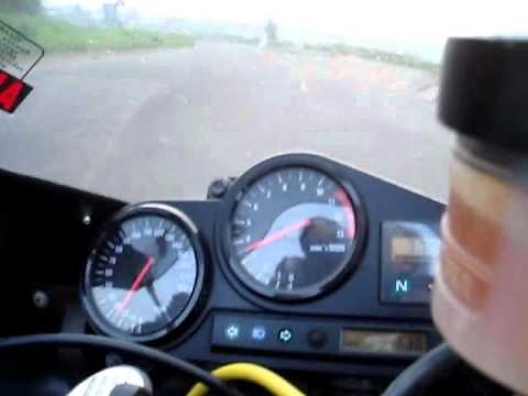 Honda 1998 CBR900RR FireBlade Private Track Acceleration