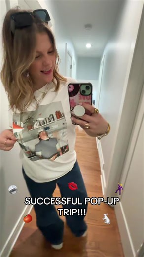 4 hours in the cold and it was worth it. #chicago #harrystyles #kattdo #fyp #popup