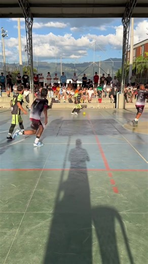 30K views · 755 reactions | SEMIFINAL # 2 Danubio  Racing Futsal | Relámpago Soccer | Facebook