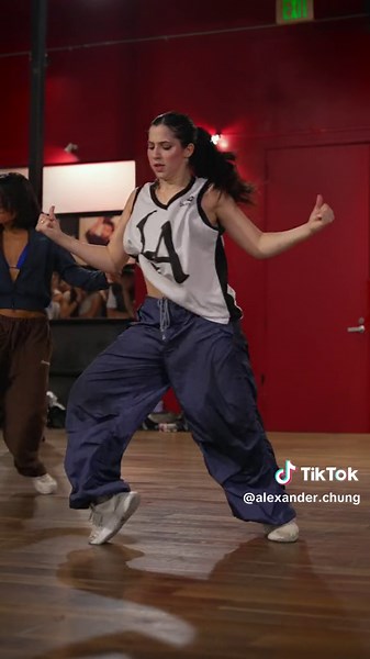 @Cassidy_Naber just showin us how it’s done!! #alexanderchungchoreography #dance #dancing #kehlani