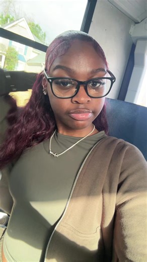 Champagne Mami (@waistteenyfacepretty)’s videos with original sound - prettyfully5