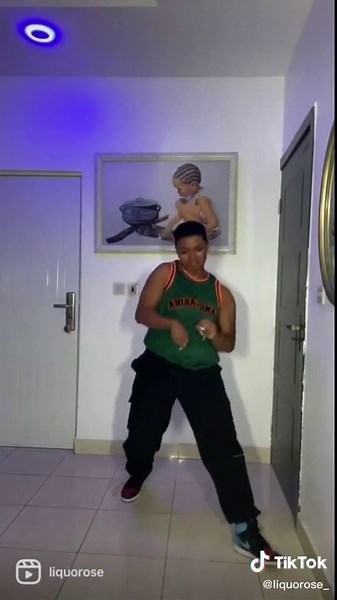 Lively Afro Dance Challenge: One Leg Dance Moves