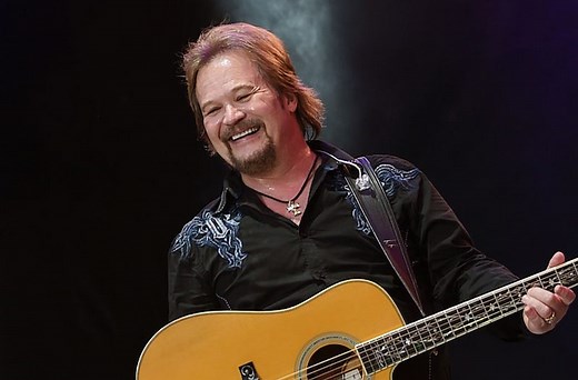 Country Rewind: Travis Tritt's Heartbreaking 'Tell Me I Was Dreaming'