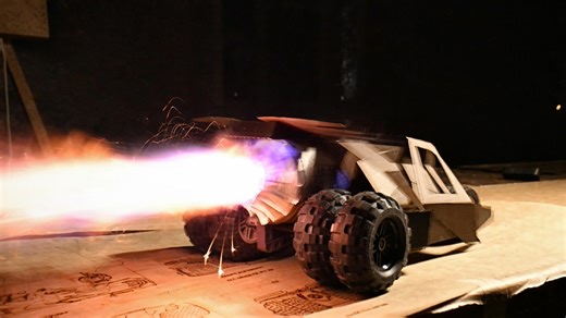 Building a hydrogen-powered Batman Tumbler replica