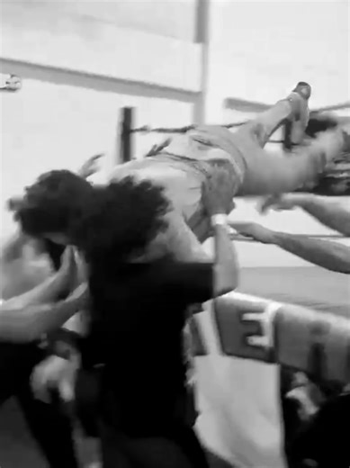 Esto es un poco de lo que se vive en Barack's Army #BaracksArmy #BarackLuchador #BarackWrestler #TerkosGym #Barack