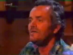 🤣 HUMOR: “ Homenaje al risitas” el risitas y sus chistes. Jesús Quintero, hablando con el risitas de la cartilla del Banco acompañado además de Esmeralda… 🤣🤣 HUMOR #Andalucia #humorviral #risas #sevilla #chipiona #viralreelschallenge #viralvideoシ #mexico #Argentina #RisasGarantizadas #risoterapia #seguidores #facebookviral #sevilla #andalucia #chipionaenred #Chipiona #chipionatvrentel | Chipiona En Red