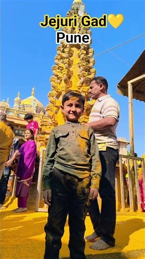 Jejuri Gad in Maharashtra is a historic pilgrimage site dedicated to Lord Khandoba (a form of Shiva)