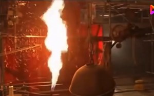 建造在巨大工厂中连锁反应——信件投递装置email delivering machine