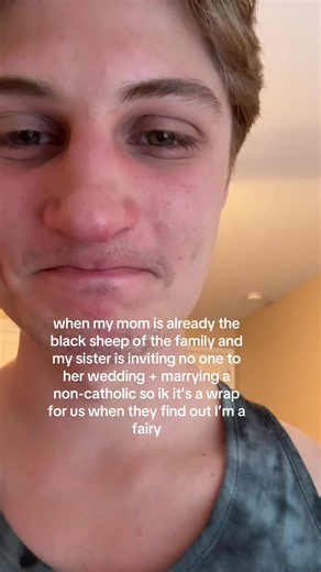 When Mom Is the Black Sheep and Sister Marries a Non-Catholic — Family Fallout Explained
