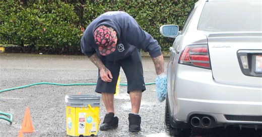 Roseburg man transforms life through drug court and helps others recover