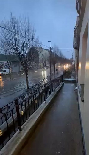 #CorkTraffic Spot flooding/surface water in Cork City this morning, at Rutland Place. Take care on approach. | Cork Safety Alerts