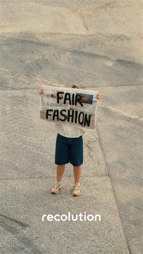 recolution on Instagram: "Ultra-Fast-Fashion ist kein Trend. Es ist ein System. Billig produziert. Teuer für alle. Wir bleiben auch 2026 kompromisslos fair. Kein Hype. Keine Kompromisse. #fairfashion #sustainablefashion #nachhaltigemode #recolution #ecofashion"
