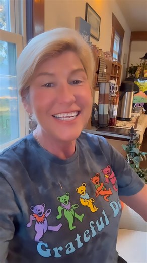 Happy Tuesday everybody! MMM’s and yummms today and every day. Welllll Tuesday through Saturday anyway 😊. Stop on by! Can’t wait to see ya 😉💜 | Maggies Magic Muffins