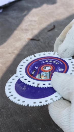 One blade cuts tile and iron pipe effortlessly 💪💪💪#MultiPurposeBlade#TileCutting#IronPipe#ToolTok#CuttingTools