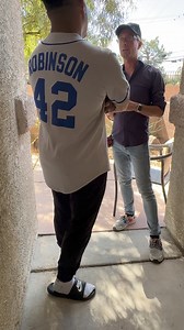 Disrepectful neighbor gets a harsh reality check! | The Imaginary Art Exhibit