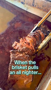 #tendernisim the side effects of brisket pulling an all nighter Pre-Order online 🔗👆🏽 🏝️Mon - Fri 🏝️ 11am - 2pm 📍6 Ramly Dr, Burleigh Heads #cheesepull #foodie #brisket #birriatacos #tacos | La Cha Cha Cabana