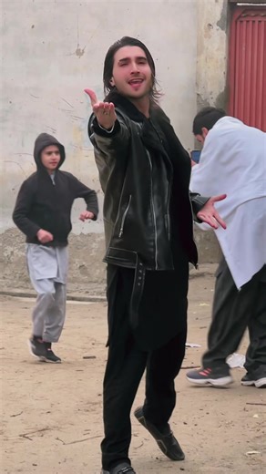 Shom Ba Lewany: A Fun Pushto Song Experience