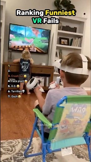 Ranking the funniest VR fails!