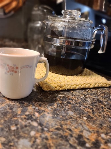 Bae'beeee ditch that keirig and get you a blast from the past! This Pyrex percolator makes the smoothest coffee that's ever touched your soul, mean it!! #pyrex #percolator #smoothassilk #coffee #maxwellhousecoffee #vintage #itsawholevibe | Sarah Ann