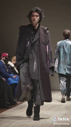 #YohjiYamamotoPOURHOMME #YohjiYamamoto #ヨウジヤマモト #ファッションショー #22AW #tokyo #パリコレ #FashionWeek #松重豊 #仲村トオル #伊原剛志 #加藤雅也 #三原康可