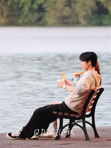 How to Become a Bee: Step-by-Step Tutorial