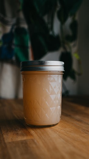 Kait Welch - Modern Hippie Habits on Instagram: "Apple Pectin 🍏 When I posted about making liquid pectin from lemon scraps so many people asked about green apple pectin! I did not lots of research and found that green apple pectin works best with under-ripe green apple (though some people use whole apples.) This is perfect if you have an apple tree with windfall apples, but not the best if you want to *use* the apples you’re making pectin with. So, I found that crabapples actually have a TON of