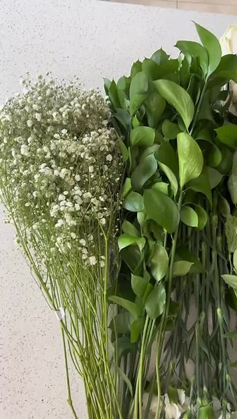 Here’s a glimpse of the stunning bridesmaid bouquets for the beautiful bride, Medura! 💐✨ #bridesmaids#bridesmaidbouquets#bouquets#fyp#tamil#tamilbride#flowers #toronto#hindu#hinduwedding#trendingvideo
