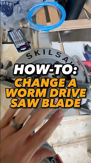 HOW-TO: 🎥 Learn how to change the blade on a worm drive circular saw! 💪🔧 #DIY #tooltips #skil