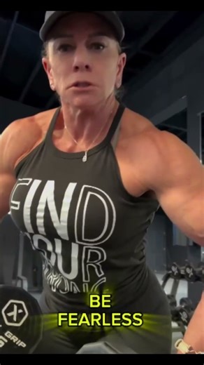 Look at her and motivate yourself #shorts #shortvideo #shortfeed #bodybuilding #motivation