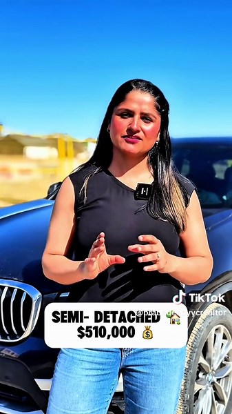 Discover a Modern Semi-Detached Home in Calgary