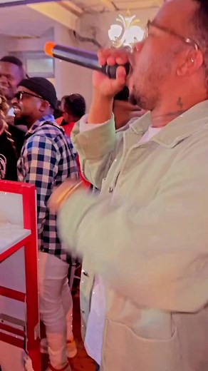 Dj Tira # Sizwe Mdlalose 🫶🏻❤️ #sizwemdlalose #afrotainment #djtira #makoyabearings #makoyaberringz #gqom #gqomtotheworld #south_african_musiq #bringbackgqom #gqomnation #gqomchallenge #gqomnation #bringbackgqom #viral #fyp #fypシ