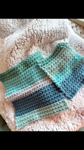 The process of making a dish rag for my mom. #enjoytheprocess #crochetedwithlove