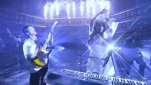 445K views · 30K reactions | Die With A Smile (Live in Las Vegas) ❤️‍ OUT NOW | Universal Music Singapore | Facebook