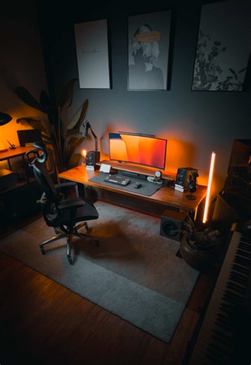 Best upload settings for TikTok ✨ These are my tried and true crispiest upload settings. These settings balance maximum device play bag compatibility with small file size per second to make the upload as close to original as possible. Some people have asked… 1) Why not 4k? 4k usually comes with a larger file size — this means that on some older devices or weaker networks, there’s a higher risk of compression. Most devices only playback at 1080p, so the expanded filesize might be of waste. Howeve