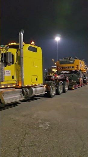 Watch This Heavy Haul Move an Entire Construction Machine #trucking #haul #machinery